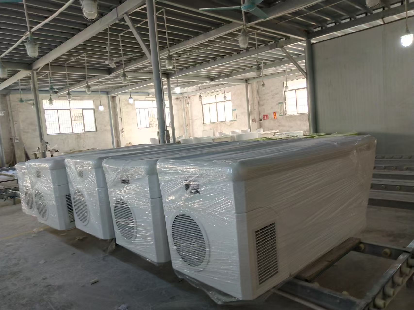 Differences among Freestanding Bathtubs, Built-in Bathtubs and Skirted Bathtubs